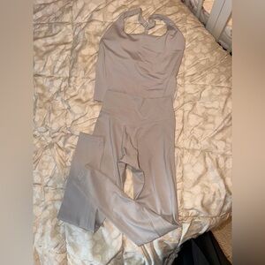 Oner Active Women's Soft Gray leggings and tank top set